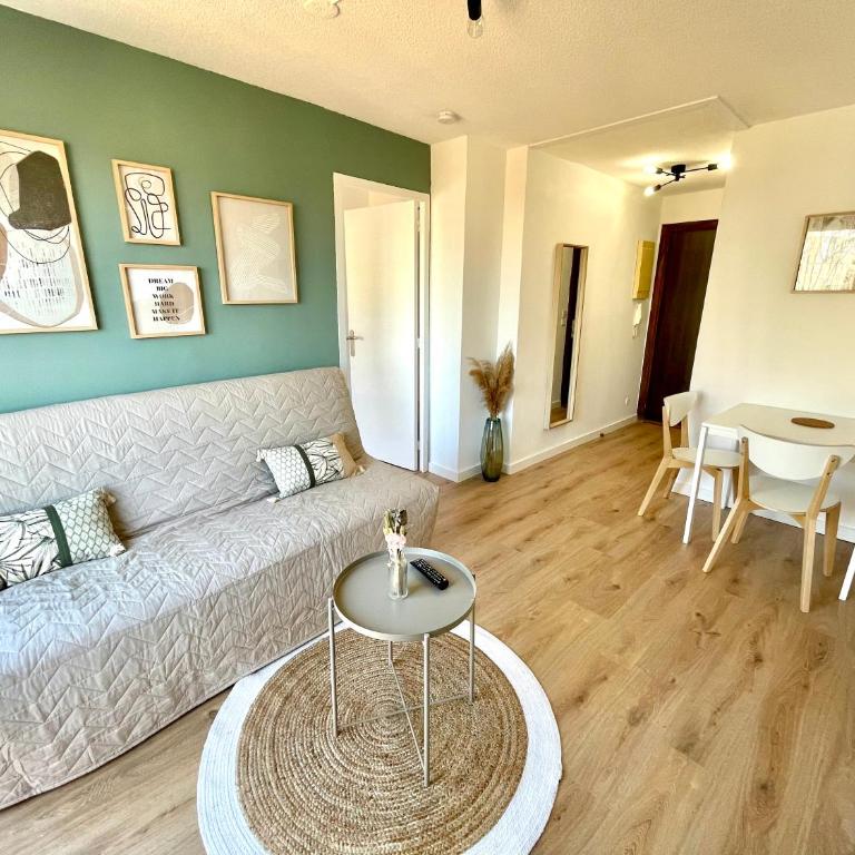 Bel appartement Saint Raphaël - One-Bedroom Apartment - 2