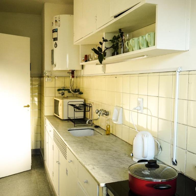 Luminoso 3 ambientes con excelente ubicación en Buenos Aires - Apartamento de 2 dormitorios - 10