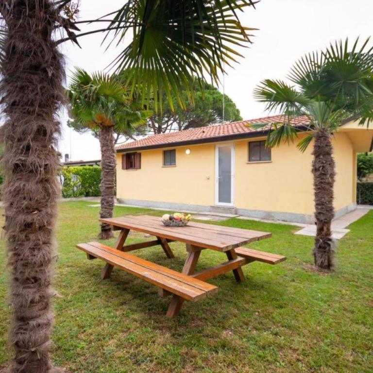 Cozy and welcoming house with private garden - Villa - 1