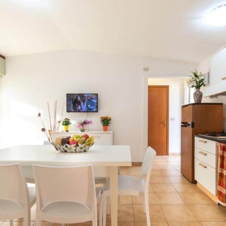 Cozy and welcoming house with private garden - Villa - 6