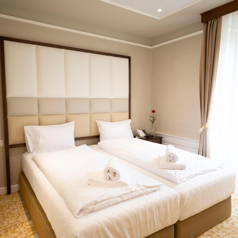 Scuol Palace - Culture, Nature & Health - Doppelzimmer mit Gartenblick - 1