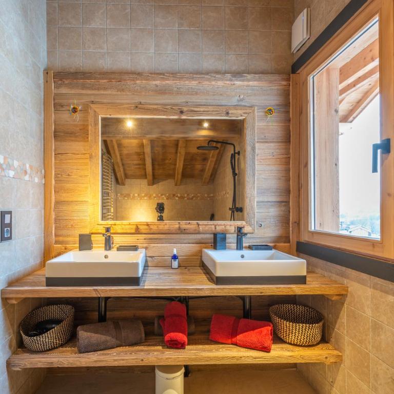 Chalet savoyard d'exception avec piscine chauffée - Chalet - 33