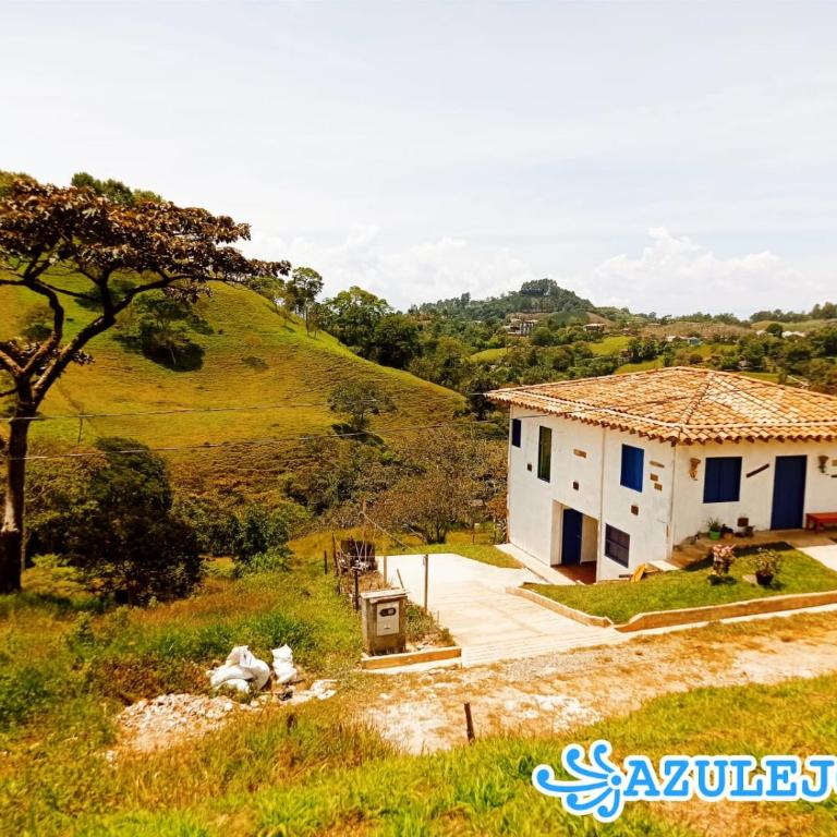 AZULEJO - Habitación Doble con baño privado - 12