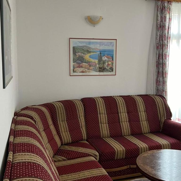 Apartment Comfy Home - Two-Bedroom Apartment with Balcony - 15