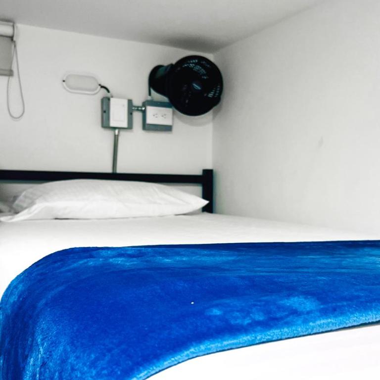 Kromatic Hostel - Single Bed in Mixed Dormitory Room - 6
