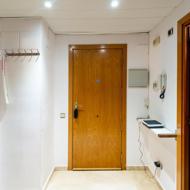 Comfy Downtown + Private terrace - Two-Bedroom Apartment - 8