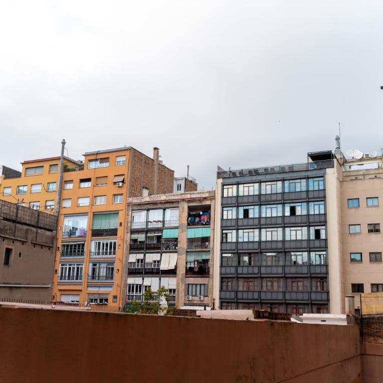 Comfy Downtown + Private terrace - Two-Bedroom Apartment - 11