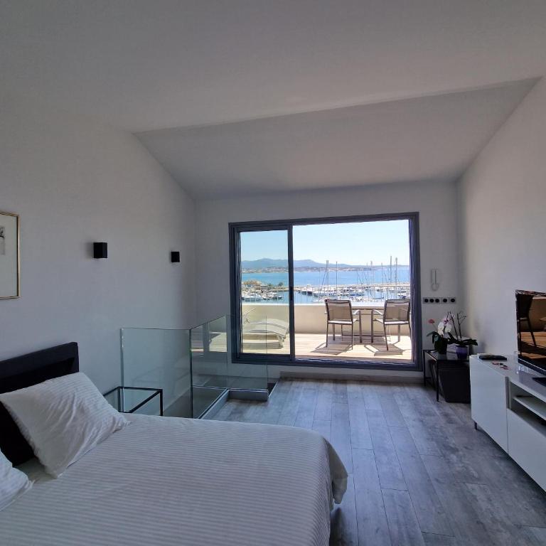 Sanaritz - Studio with Terrace and Sea View - 16
