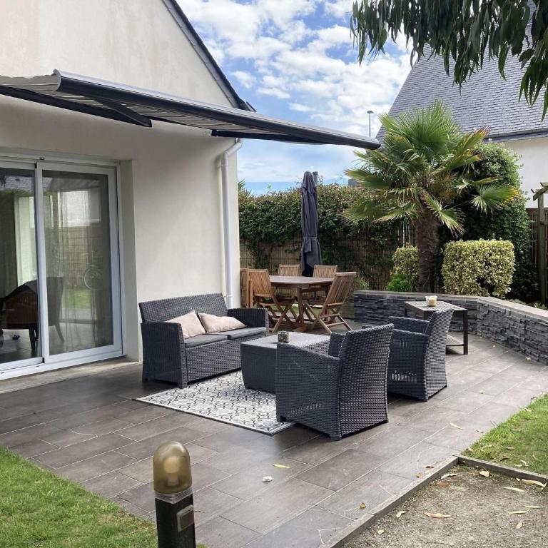 Maison 5P à Quiberon, 130m², proche plage, terrasse sud, jardin, garage, accepte animaux - FR-1-478-12 - Villa - 1
