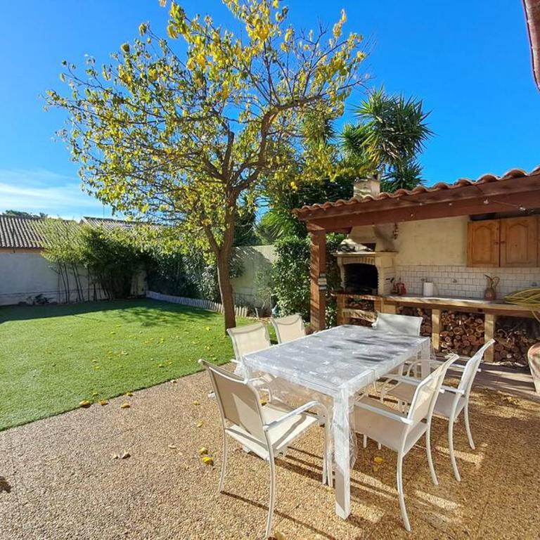 Le Ces-Spacieuse maison - Wifi Jardin - Parking gratuit - 15min des plages - Maison 3 Chambres - 1