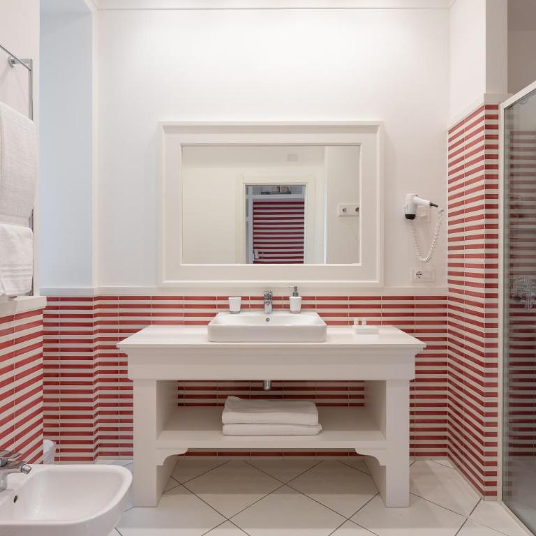 Duomo Guest House - Stay in Sorrento - Double or Twin Room with Balcony - 14