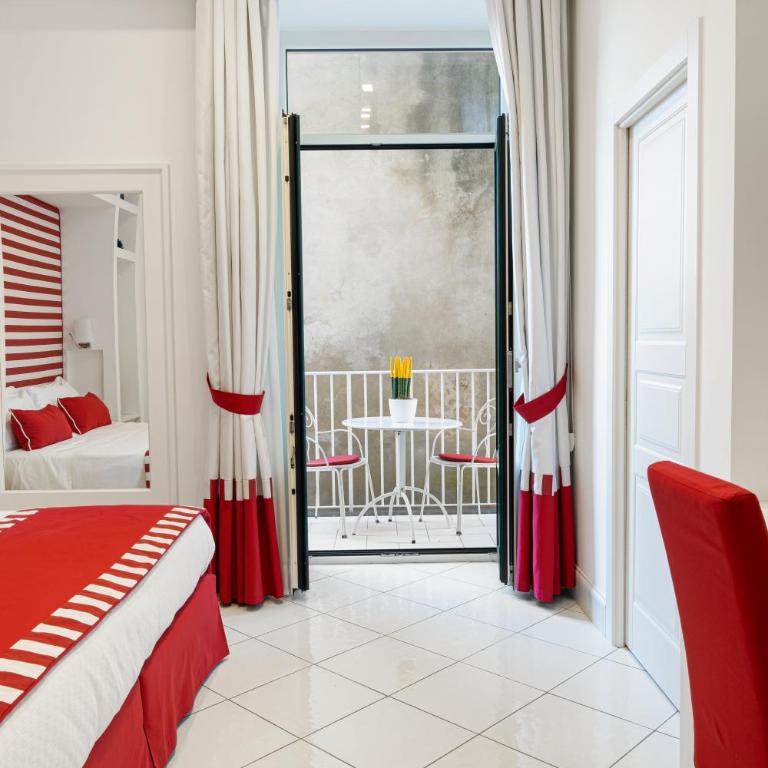 Duomo Guest House - Stay in Sorrento - Double or Twin Room with Balcony - 9