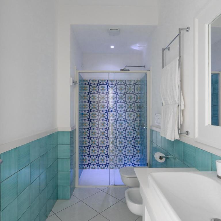 Duomo Guest House - Stay in Sorrento - Double or Twin Room with City View - 8