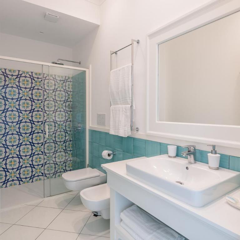 Duomo Guest House - Stay in Sorrento - Double or Twin Room with City View - 10