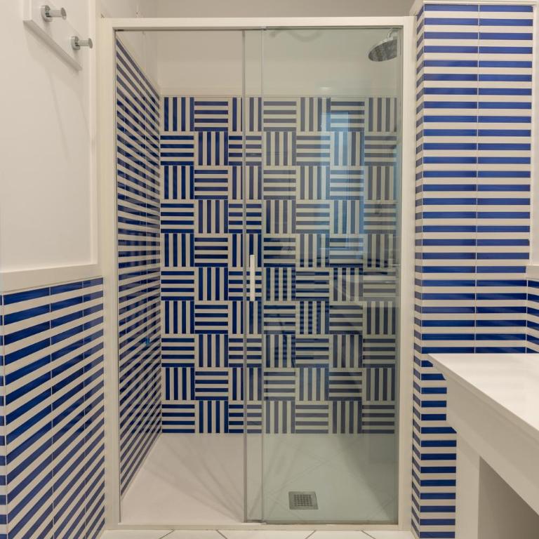 Duomo Guest House - Stay in Sorrento - Double or Twin Room with Extra Bed - 10