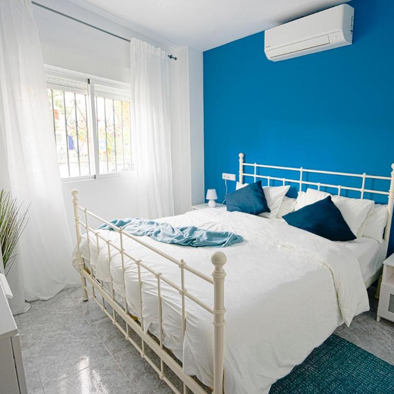 Casa Meandro: 9min➟Sea⋆Terrace⋆Garage⋆AC⋆WiFi⋆Washer - Two-Bedroom Apartment - 3