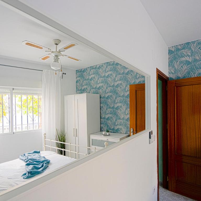 Casa Meandro: 9min➟Sea⋆Terrace⋆Garage⋆AC⋆WiFi⋆Washer - Two-Bedroom Apartment - 4