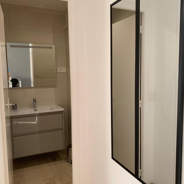 Agréable 2 pièces à 150 m de la mer - Apartamento de 1 dormitorio - 10