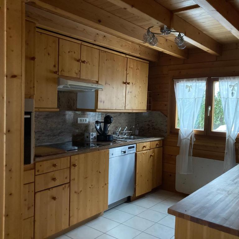 Entre Lac et Pistes de Ski - Chalet - 32