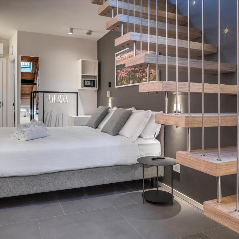 Forum Suites - Deluxe Double Room - 5