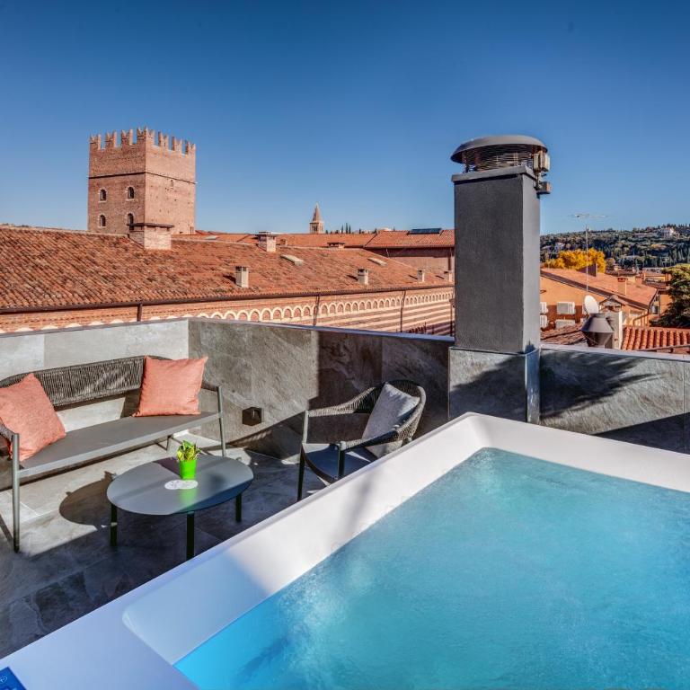 Forum Suites - Deluxe Double Room - 10