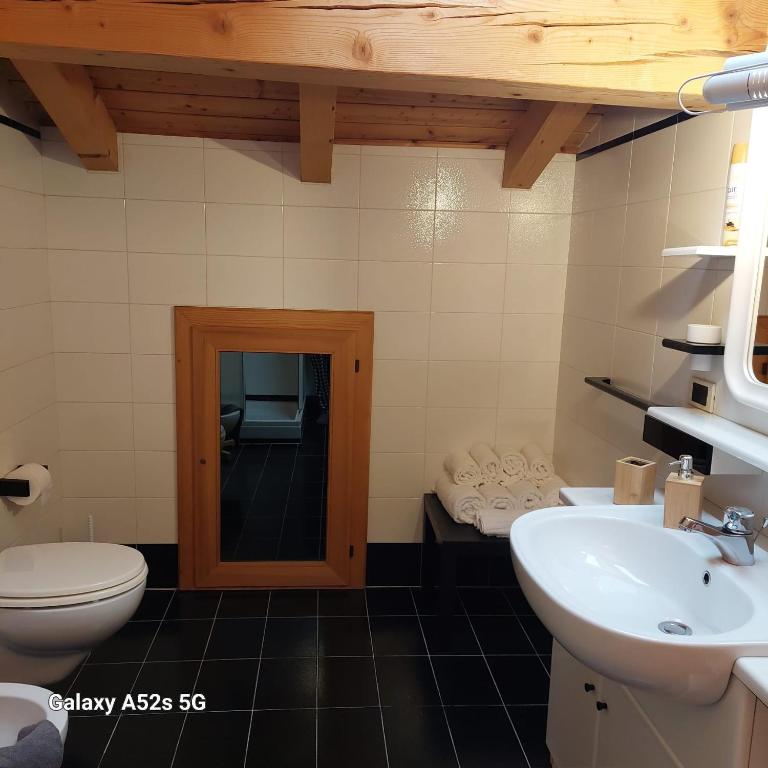 Appartamenti DOLOMITI - Two-Bedroom Apartment - 14