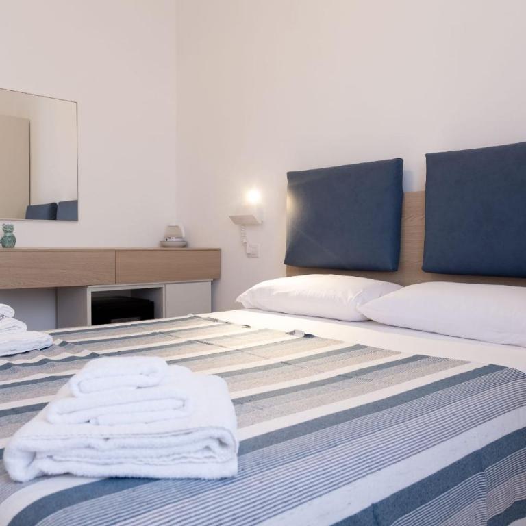 Nautika Suites - Camera Matrimoniale Standard - 9