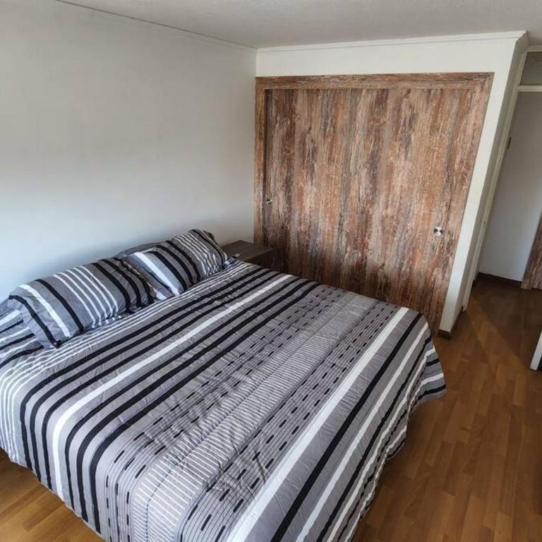Amplio Departamento Central Piso 11 Frente Casino Luckia - Apartment - 20
