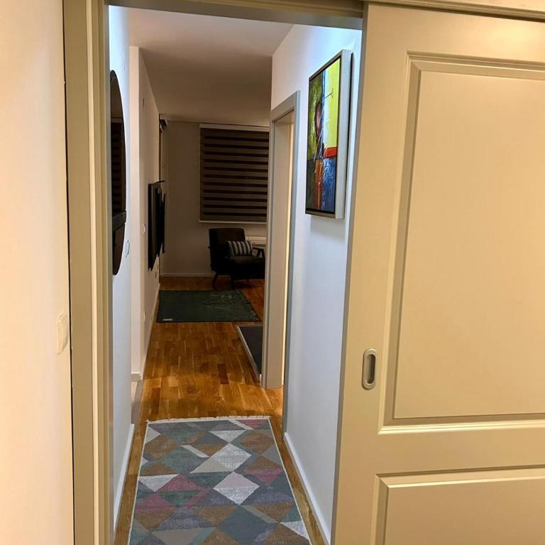 Pale Green - Two-Bedroom Apartment - 29