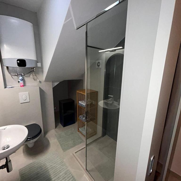 Pale Green - Two-Bedroom Apartment - 38