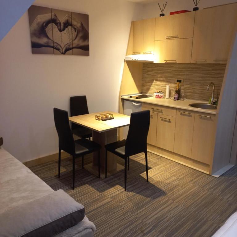 Woodside apartman - Deluxe One-Bedroom Apartment - 9