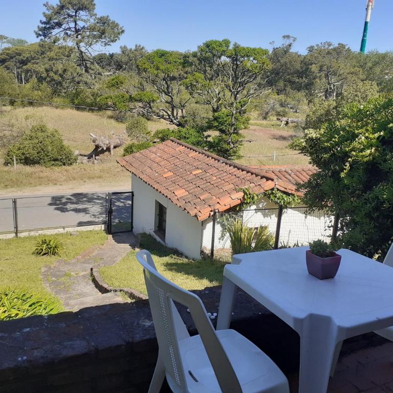 Casa de la Colina - Two-Bedroom House - 12
