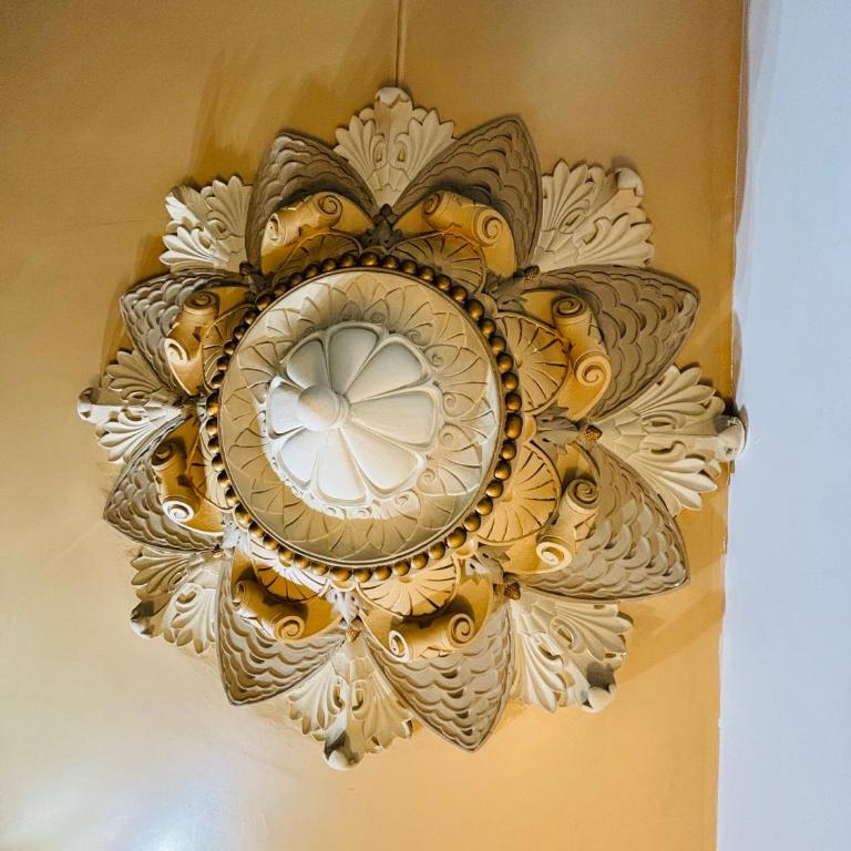 EXCEPTIONNEL !!! VENEZ SEJOURNER DANS LES 3 SUITES D'UN AUTHENTIQUE ANCIEN PALACE DE LA "BELLE EPOQUE" de 1874 !!! UNIQUE !!! - Appartement en Duplex - 27