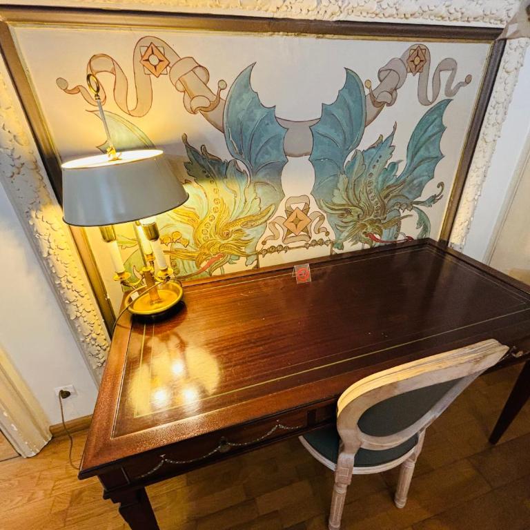 EXCEPTIONNEL !!! VENEZ SEJOURNER DANS LES 3 SUITES D'UN AUTHENTIQUE ANCIEN PALACE DE LA "BELLE EPOQUE" de 1874 !!! UNIQUE !!! - Appartement en Duplex - 35