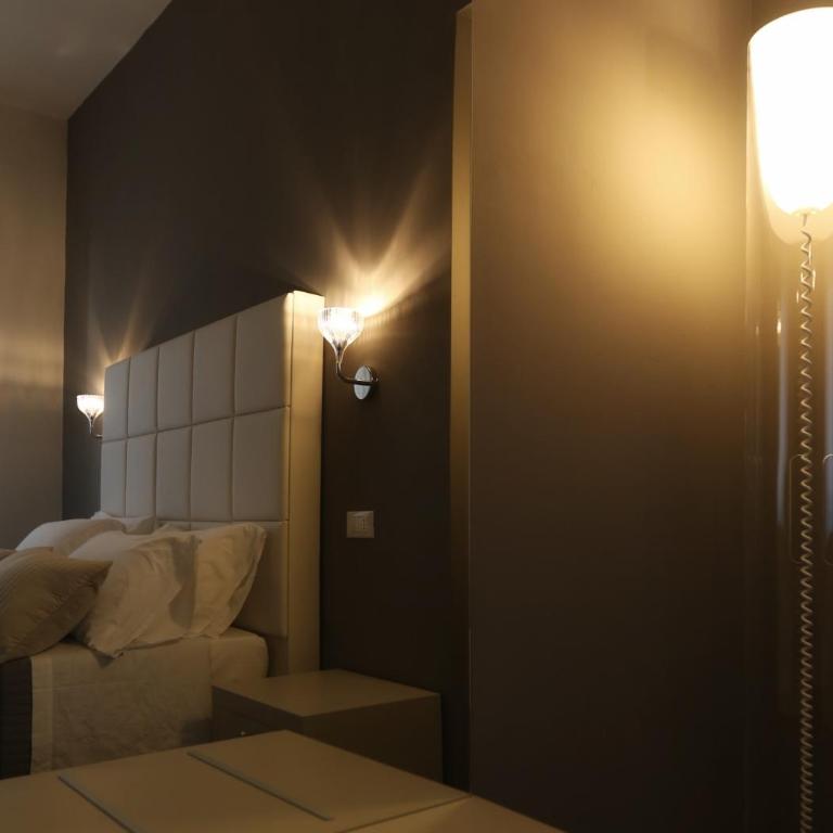 Residenza Crescenzio - Camera Matrimoniale Deluxe - 18