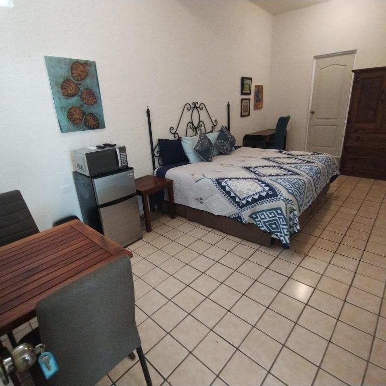 Tres Migueles, estudio Anna, cerca de la marina, zona turistica y playa - Apartamento de 1 dormitorio - 1