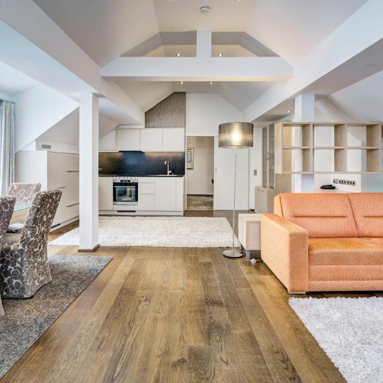 Hotel Brigitte - Suite mit 1 Schlafzimmer - 1