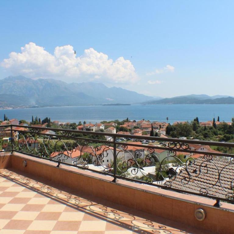 Elegance Duplexes by Monte Aria - Two-Bedroom Apartment - 33