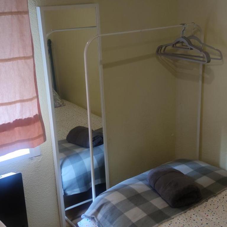 Habitacion individual en apartamento céntrico - Single Room with Shared Bathroom - 5
