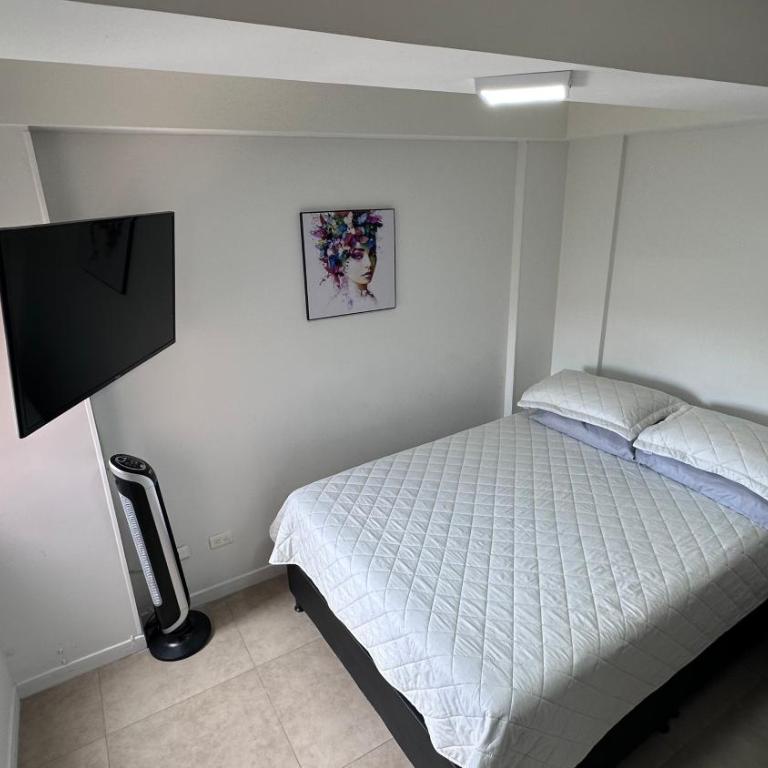 Pearl 23 - Apartment with Balcony - 11