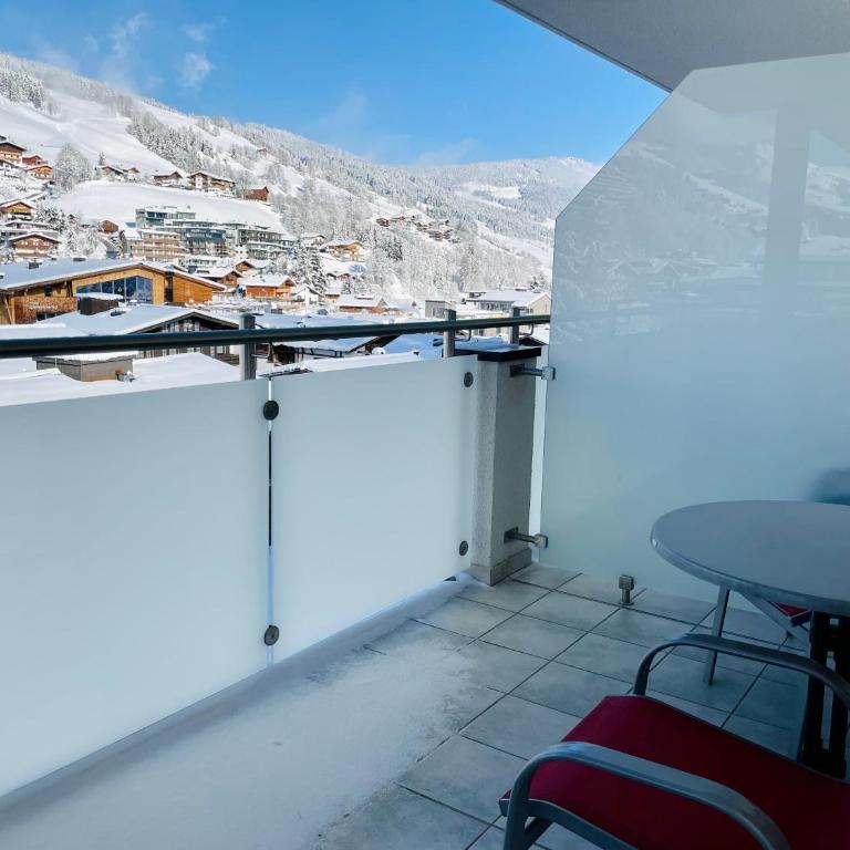 Wellness- und Familienhotel Egger - Junior Suite mit Bergblick - 5