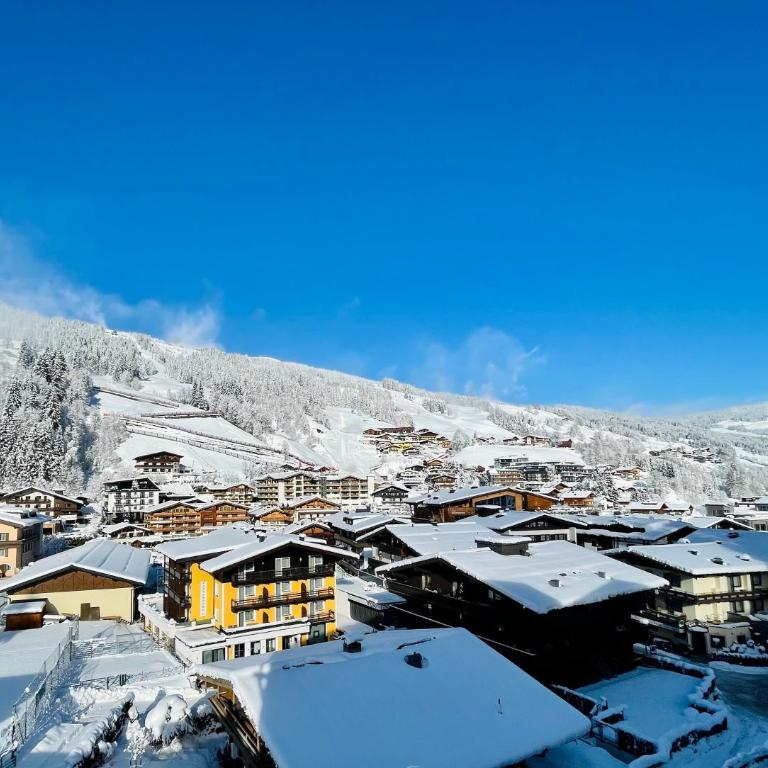Wellness- und Familienhotel Egger - Junior Suite mit Bergblick - 4