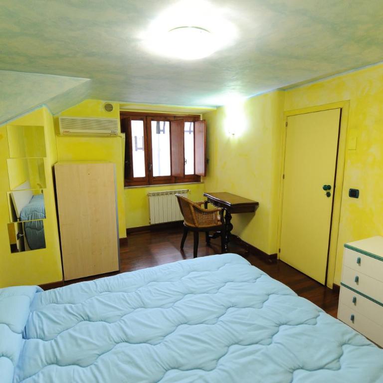 MAMIS - Three-Bedroom House - 23