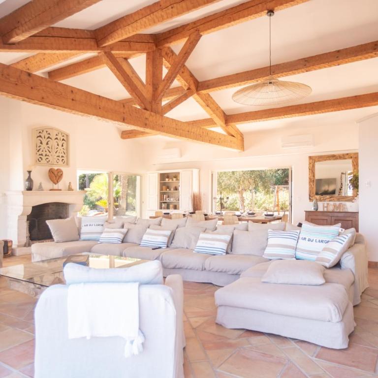 Magnifique Villa à 100 m plage climatisation Vue mer exceptionnelle - Villa - 63