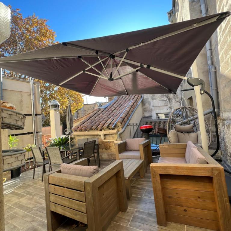 RÉNOVÉ, vue SUR Palais des Papes, terrasse et WIFI TROISIEME ETAGE - Apartment mit 1 Schlafzimmer - 26