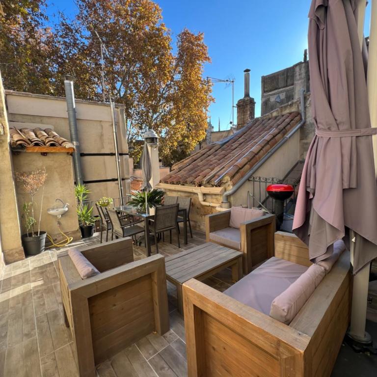 RÉNOVÉ, vue SUR Palais des Papes, terrasse et WIFI TROISIEME ETAGE - Apartment mit 1 Schlafzimmer - 29