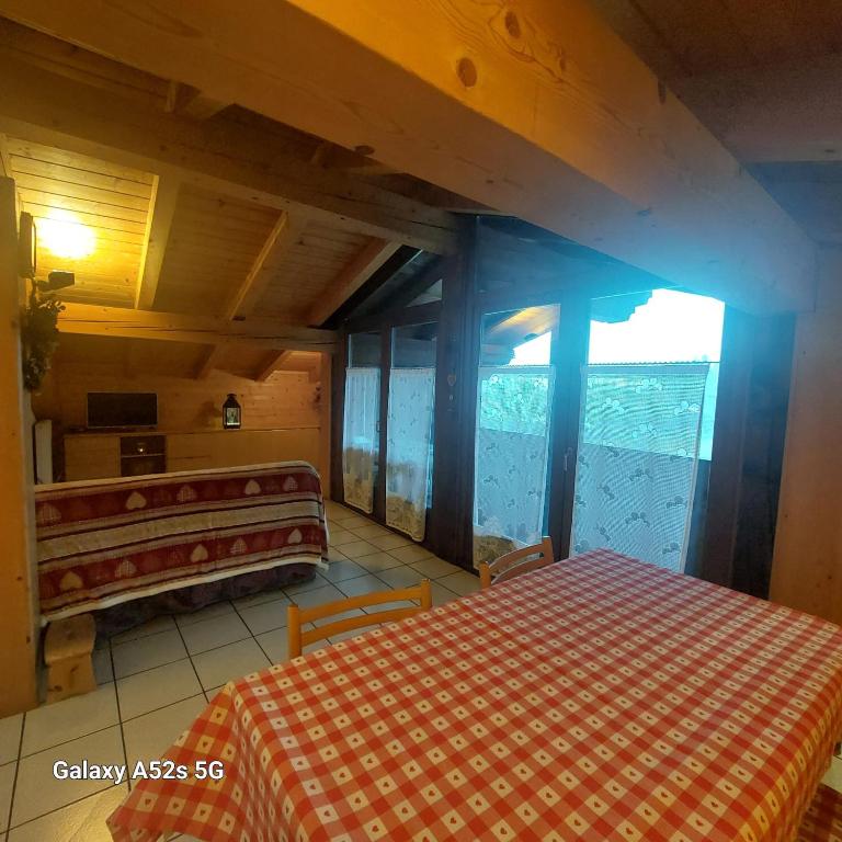 Appartamenti DOLOMITI - Two-Bedroom Apartment - 17