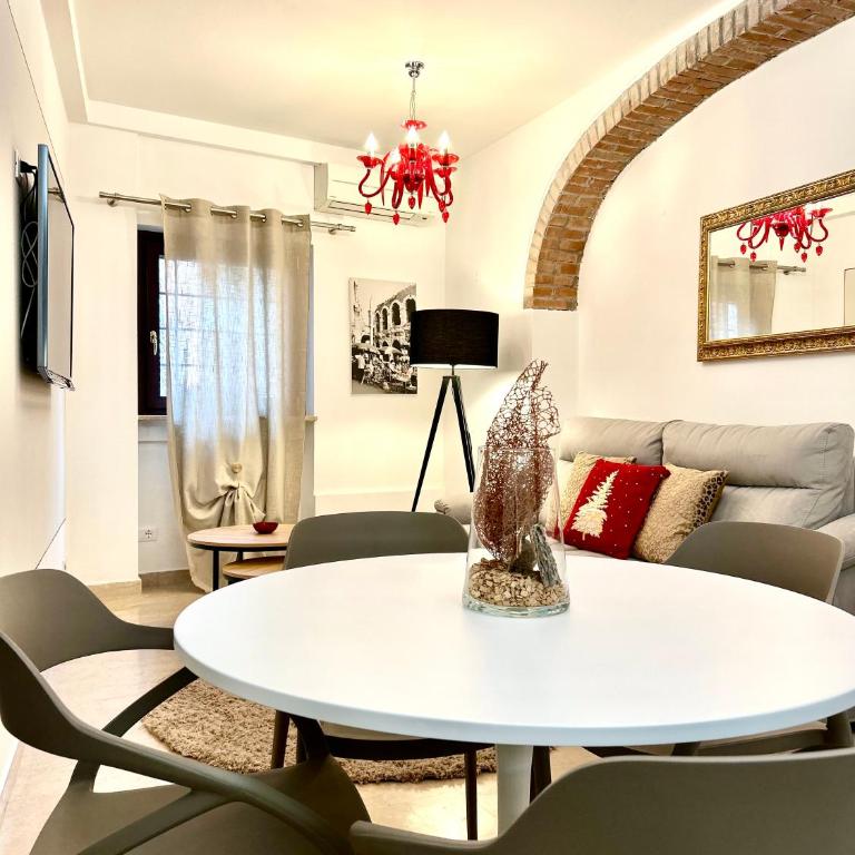 Rosso Verona Suite-Free Parking - One-Bedroom Apartment - 15