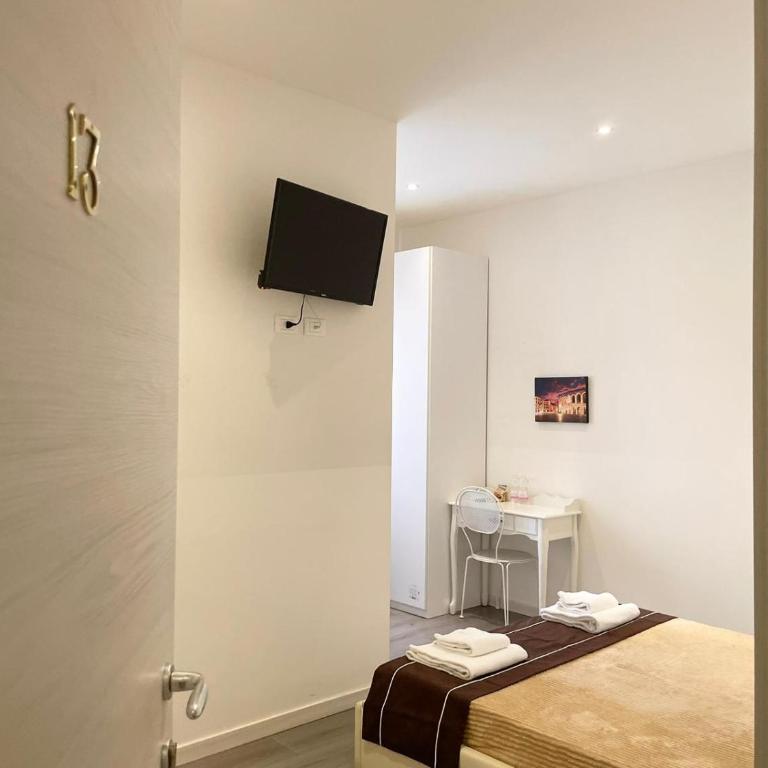 Confortini Rooms SUNDAY - Standard Double Room - 2