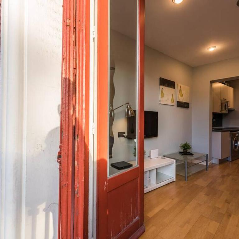 LA LATINA - PLAZA MAYOR - CENTRAL - MONTHS TOO - TEMPORADA Only workers, students, or for health reasons - One-Bedroom Apartment - 24